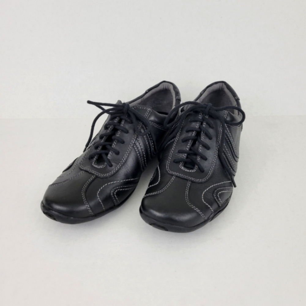 Kelly & Katie Black Leather Upper Lace-Up Shoe Size 7